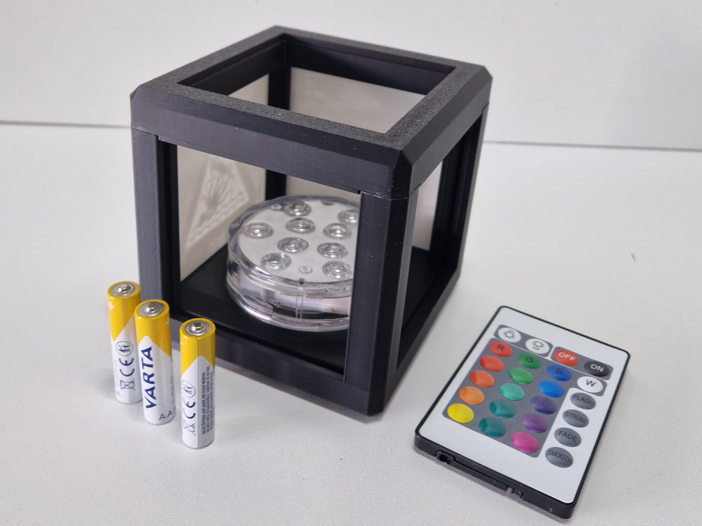 Litho lamp met kleuren LED op batterijen