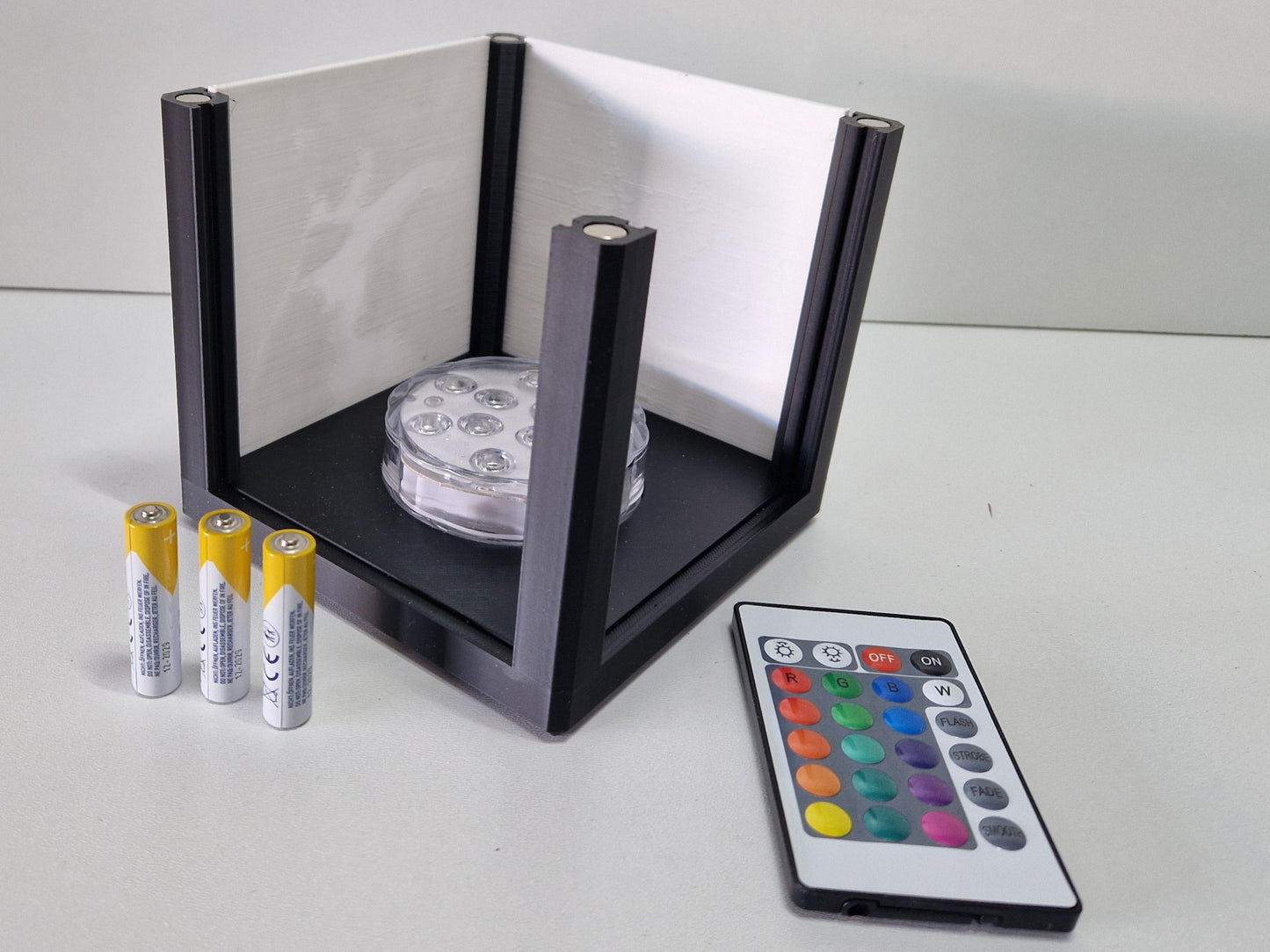 Litho lamp met kleuren LED op batterijen